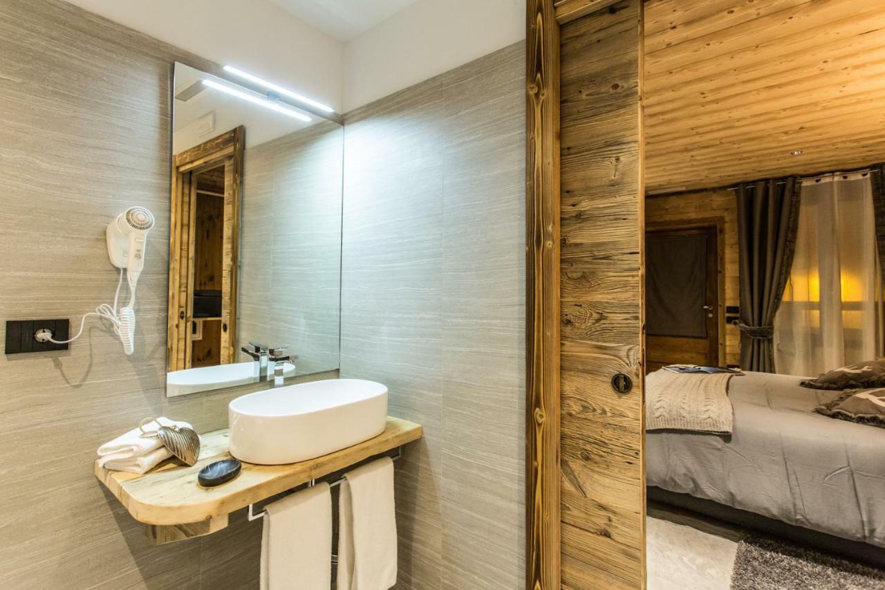 Alpine Rooms Guesthouse Breuil-Cervinia Dış mekan fotoğraf